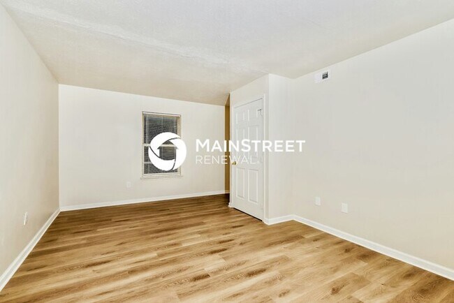 Building Photo - 3 Bedroom Pet-Friendly Home in Louisville,...