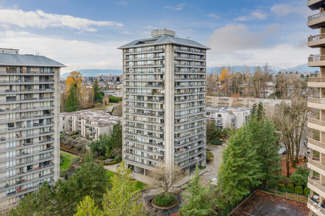 Building Photo - Brentlawn Towers