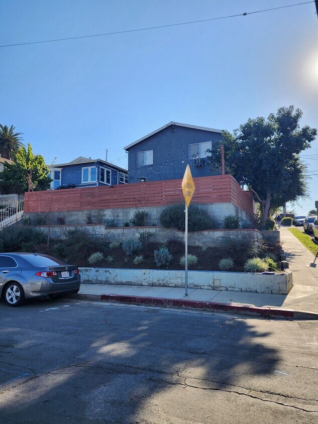 1754 Kent St Unit 175403, Los Angeles, CA 90026 Room for Rent in Los