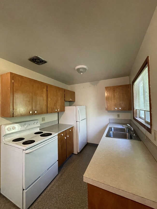 Building Photo - Charming 1-Bedroom Apartment with a Comfortable Layout