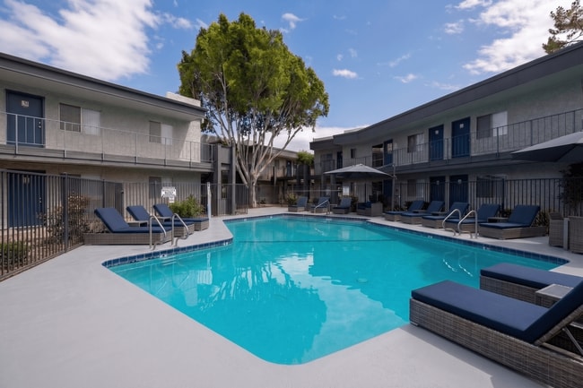 Building Photo - Camelback Cove Apartments