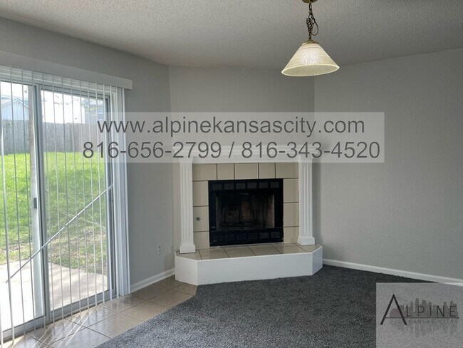 Foto del edificio - Liberty Duplex Available Near William Jewell
