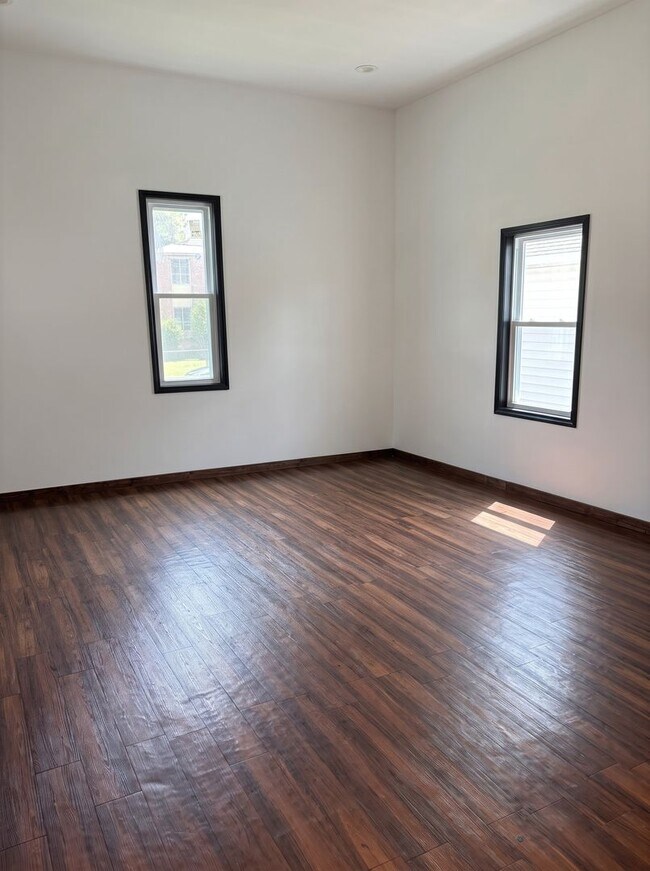 Foto del edificio - 602 E McLemore Ave