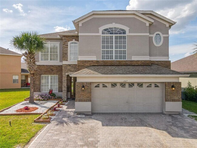 Foto del edificio - 2027 Windcrest Lake Cir