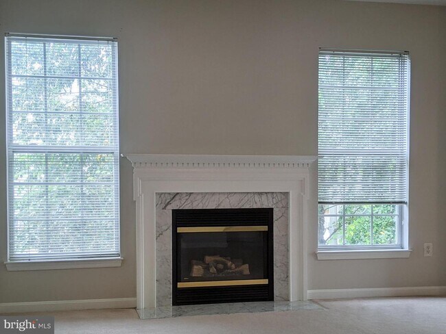 Building Photo - 5958 Founders Hill Dr