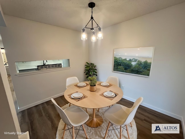 Photo - **$500 Move in Special** Updated Spacious 1 bed/1 bath in Aurora House