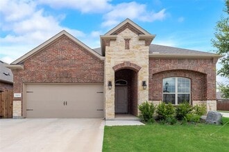 Building Photo - 11104 Canyon Mine Dr