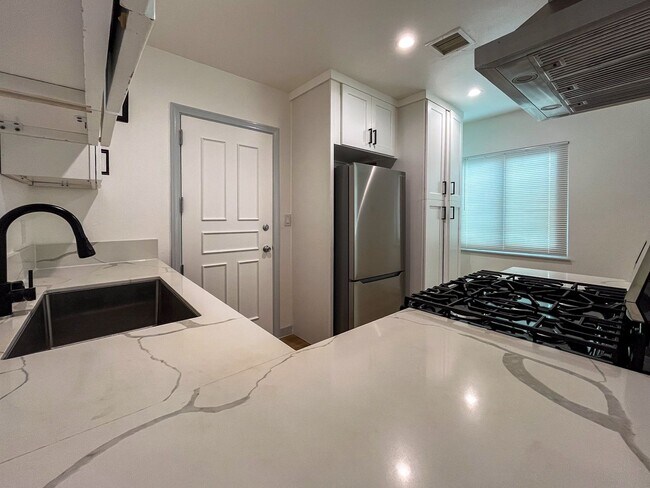 Foto del interior - 10223 S Dixon Ave