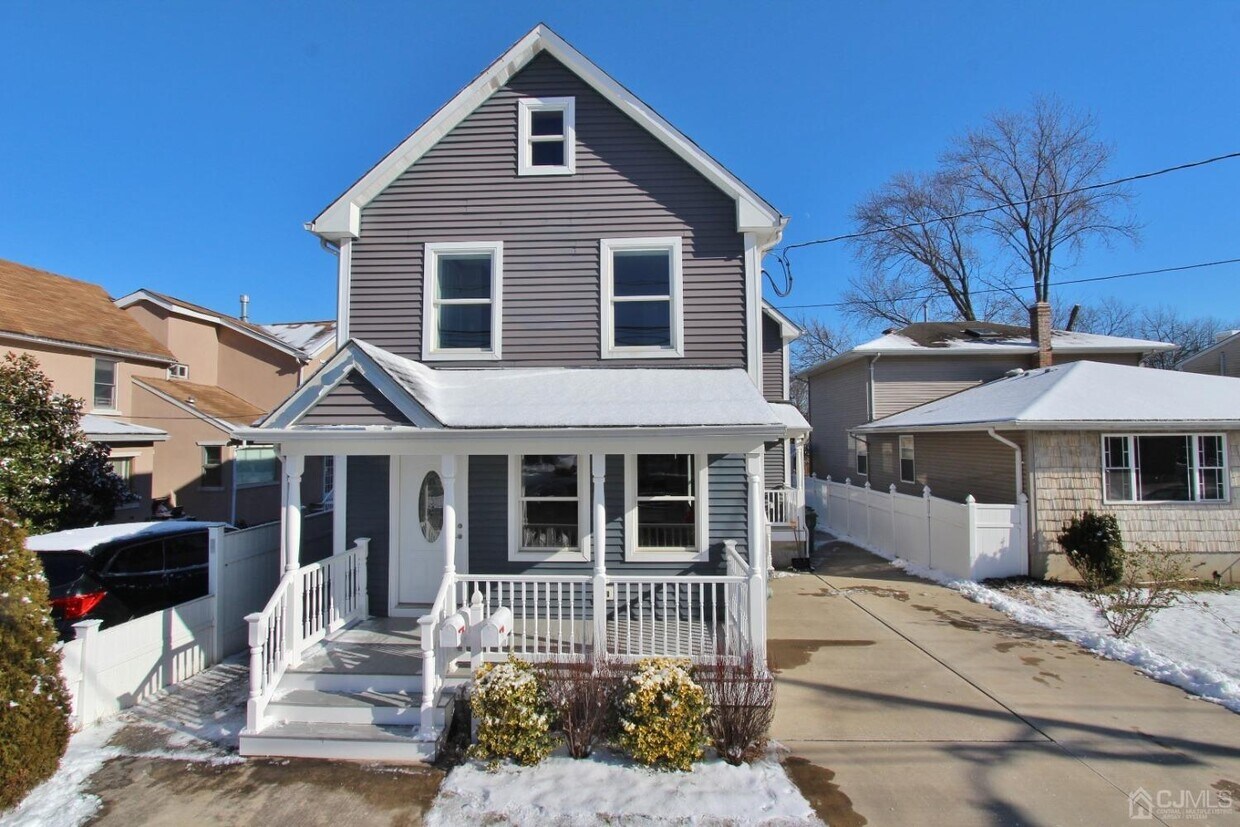 36 Brookside Ave, Sayreville, NJ 08872 Room for Rent in Sayreville