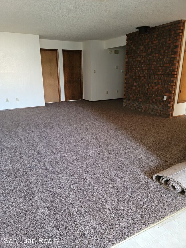 Building Photo - 3 br, 2 bath House - 1715 E 22nd Street