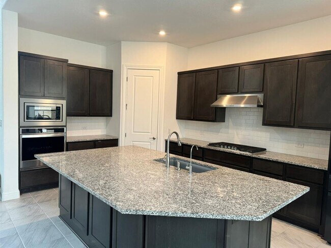 Building Photo - 1624 Sunset Vis Bnd