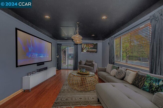Building Photo - 5860 Caulfield Dr