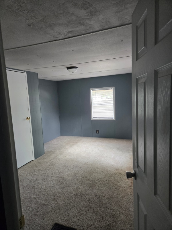 Building Photo - 104 Hickory Ln