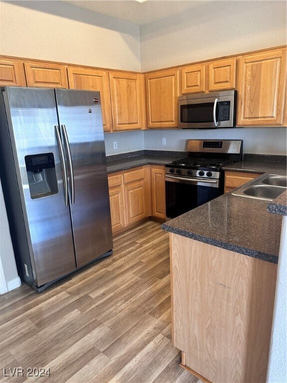 Building Photo - 2305 W Horizon Ridge Pkwy