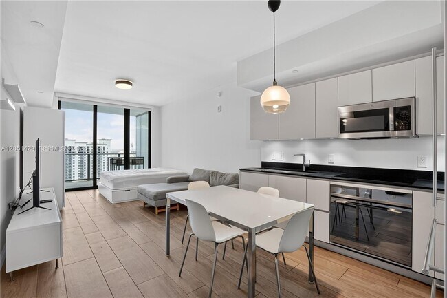 Foto del edificio - 1010 Brickell Ave