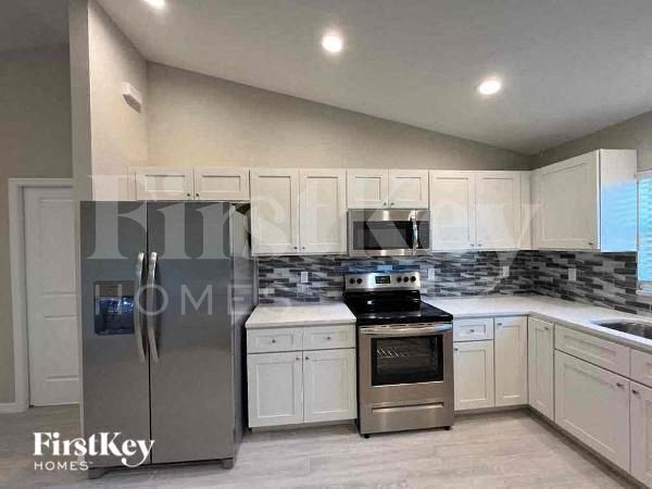 Foto del edificio - 402 SW 31st Ave