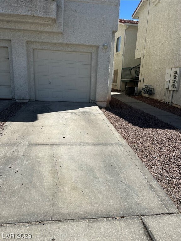 Building Photo - 6201 E Lake Mead Blvd