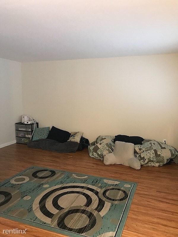 Foto del edificio - 1 br, 1 bath Condo - 4240 Menlo Avenue 9