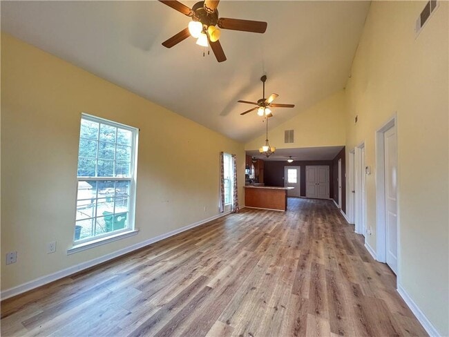 Foto del edificio - 1333 Nash Rd NW