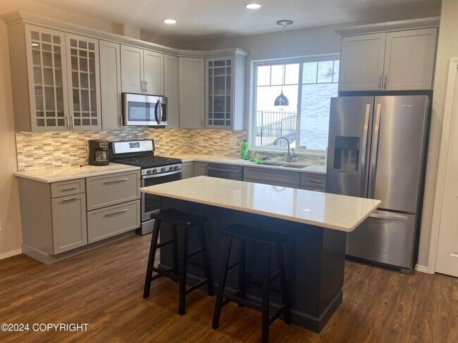 Foto del edificio - Stunning 3 Bed/2.5 Bath Eagle River Townhome with Unmatched Views!