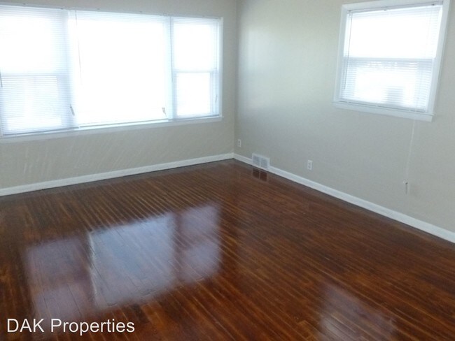Foto del edificio - 5222 N 53rd St