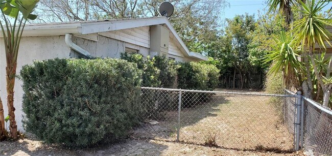 Foto del edificio - 4626 Hunter Ridge Dr