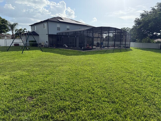 Foto del edificio - 489 Cascading Creek Ln