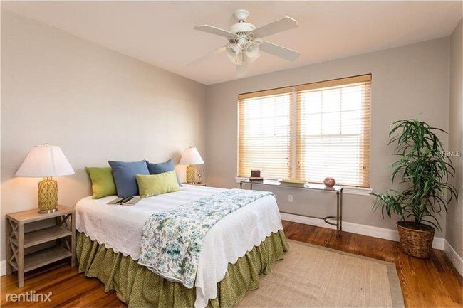 Building Photo - 2 br, 2 bath Condo - 219 4th Avenue North