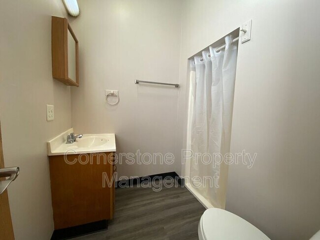 Building Photo - 1227 1st Ave N