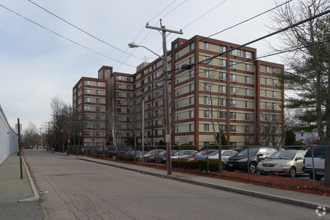 Building Photo - Douglas House