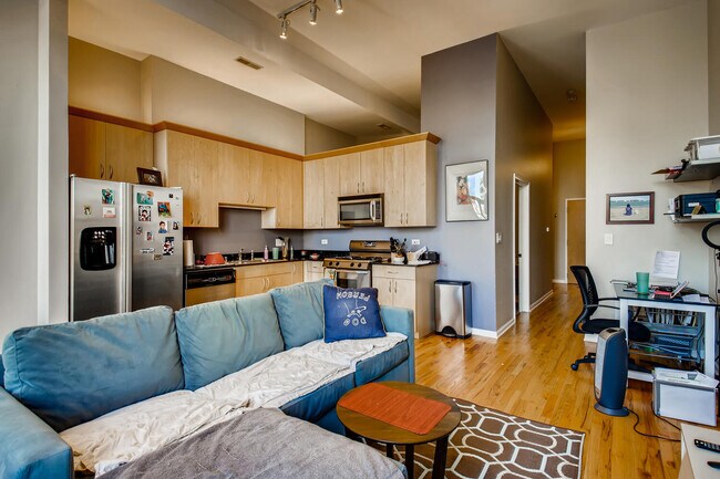 Foto del edificio - 3631 N Halsted St