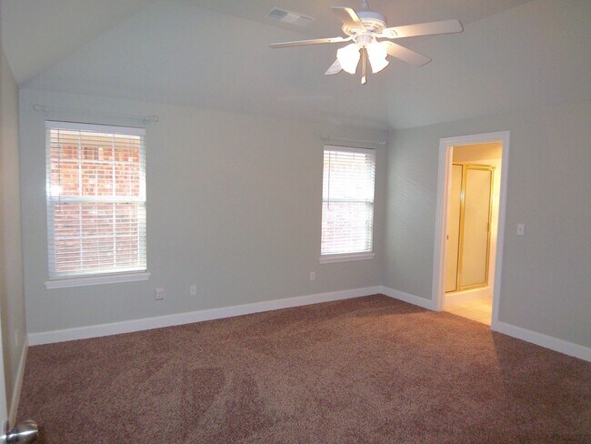 Foto del edificio - 7010 Hansford Cir