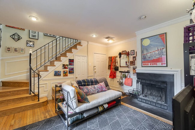 Foto del edificio - 1 Bed / 1 Bath apartment available immedia...