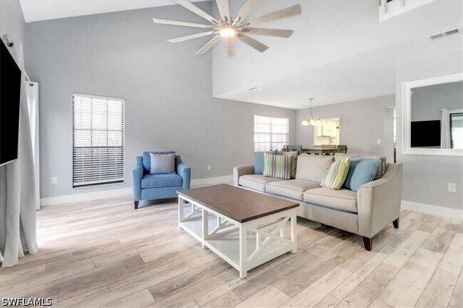 Foto del edificio - 823 Meadowland Dr
