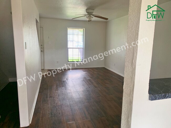 Building Photo - 1108 Shanarae Cir