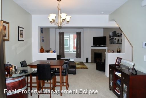 Building Photo - 2 br, 2.5 bath House - 13406 45th Dr SE Un...