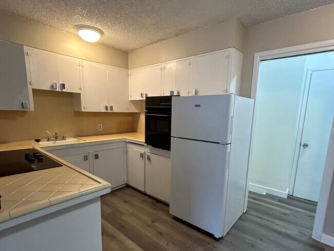 Foto del edificio - 851 E 600 S