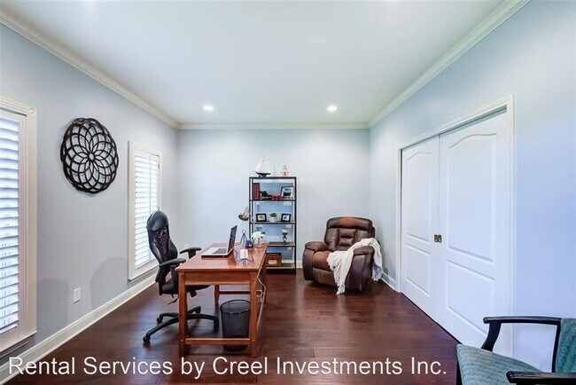 Foto del edificio - 4 br, 2.5 bath House - 2917 Highland Blvd.