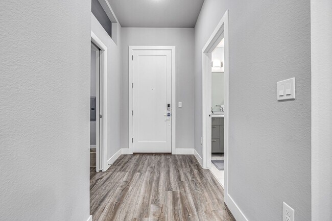 Foto del edificio - 6618 E Lowry Blvd