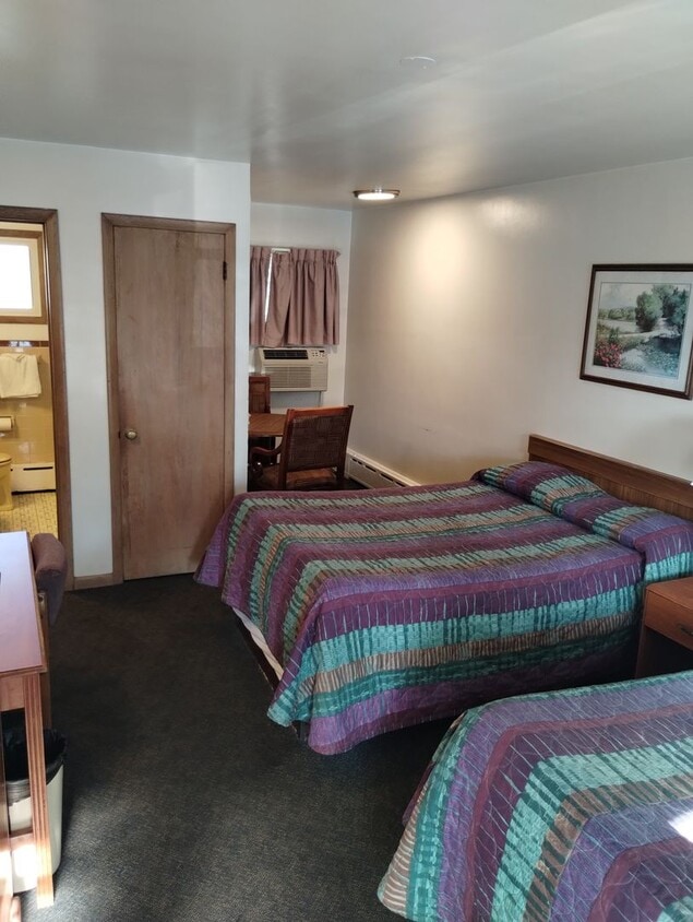 Primary Photo - Riviera Motel