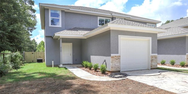 Building Photo - 2704 Appian Way