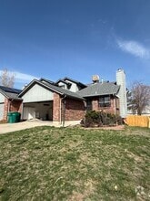 Building Photo - 2060 Yarrow St