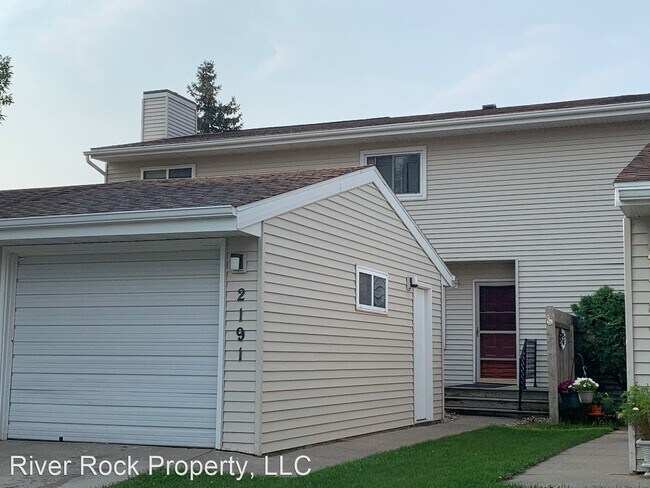 Building Photo - 3 br, 1 bath House - 2191 4th Ave E