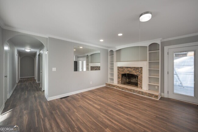 Foto del edificio - 2030 Starlight Dr