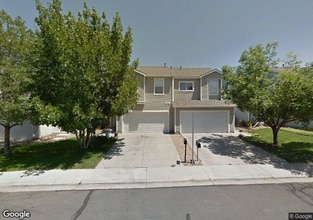 Building Photo - 850 Macaw St