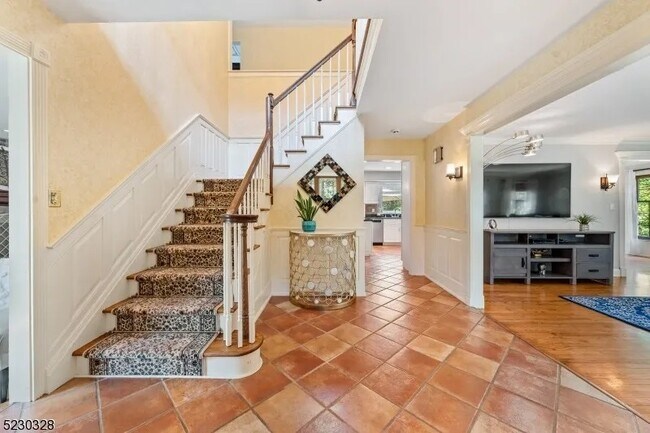 Foto del edificio - 60 Dogwood Ln