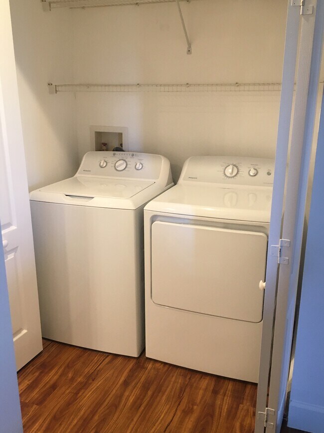 Washer & Dryer - 5045 Fairways Cir