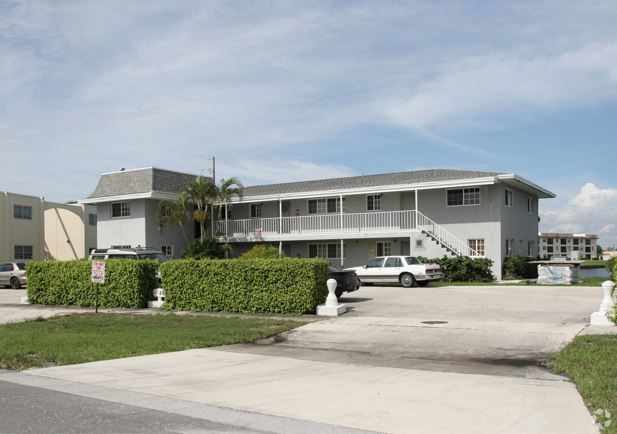 Building Photo - 405 Southwind Dr