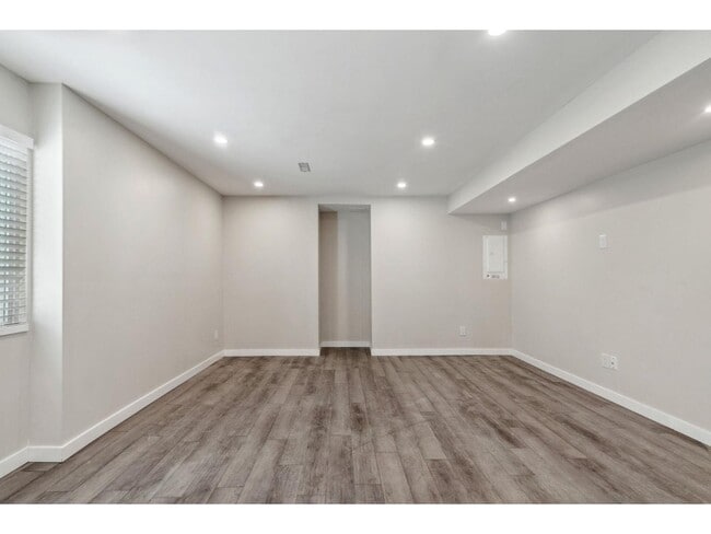 Building Photo - 8118 153a St