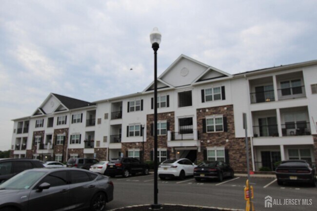 Foto del edificio - 814 Stiller Ln